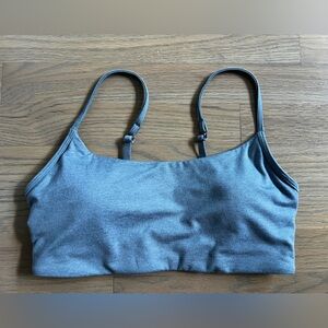 Vuori Halo Essential Bra Flint Heather Blue M Removable Pads light support yoga